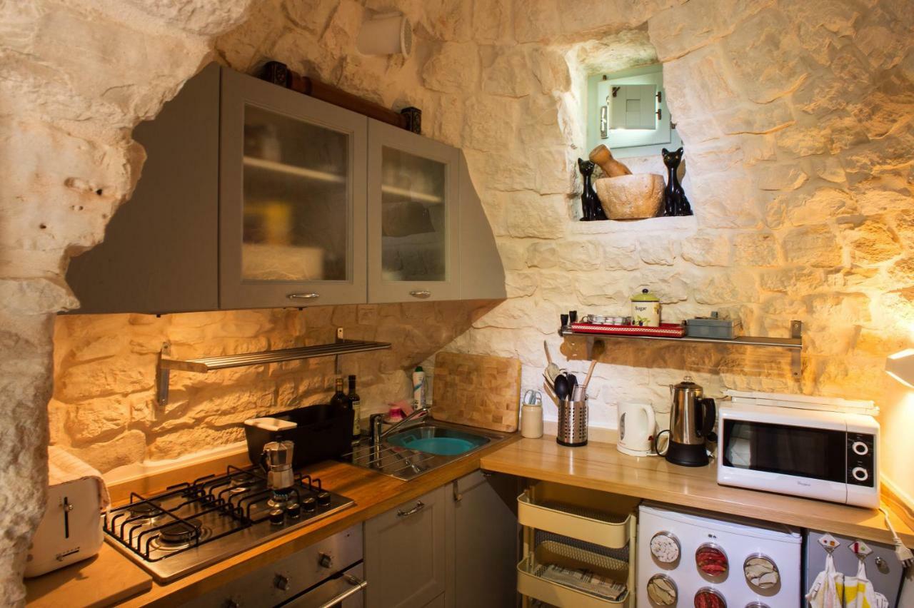 알베르벨로 16 Trulli E Giardini 아파트 외부 사진