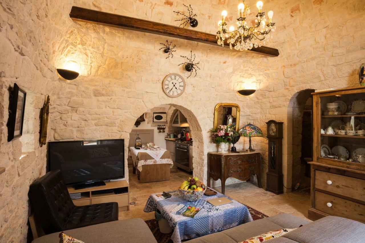 알베르벨로 16 Trulli E Giardini 아파트 외부 사진